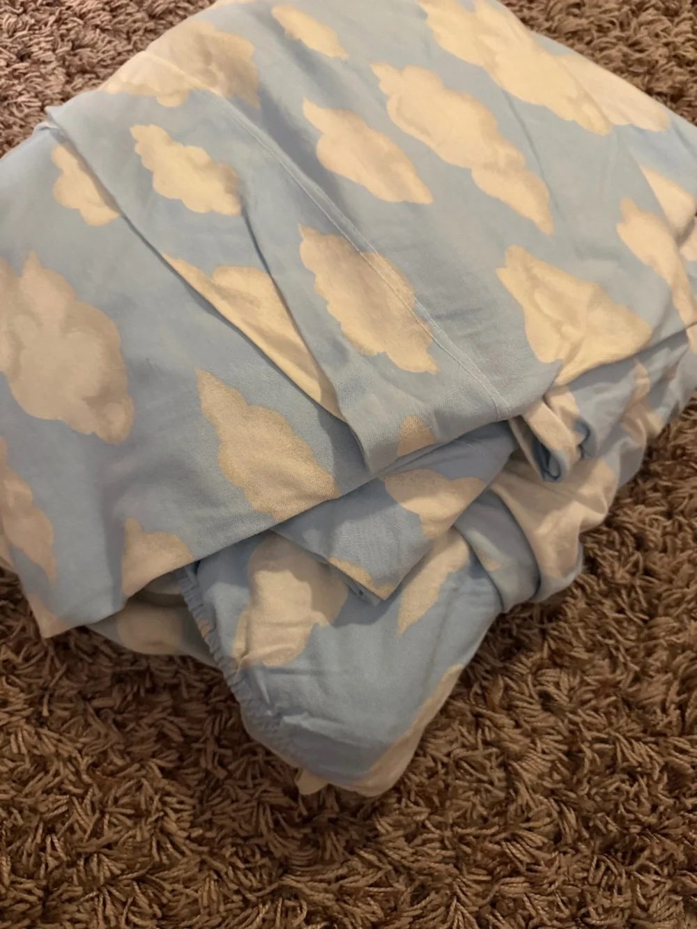 Queen Sheets - clouds jersey